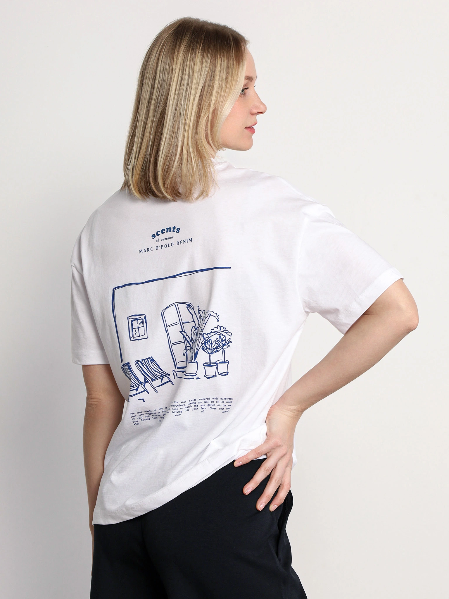 Футболка белого цвета из хлопка 